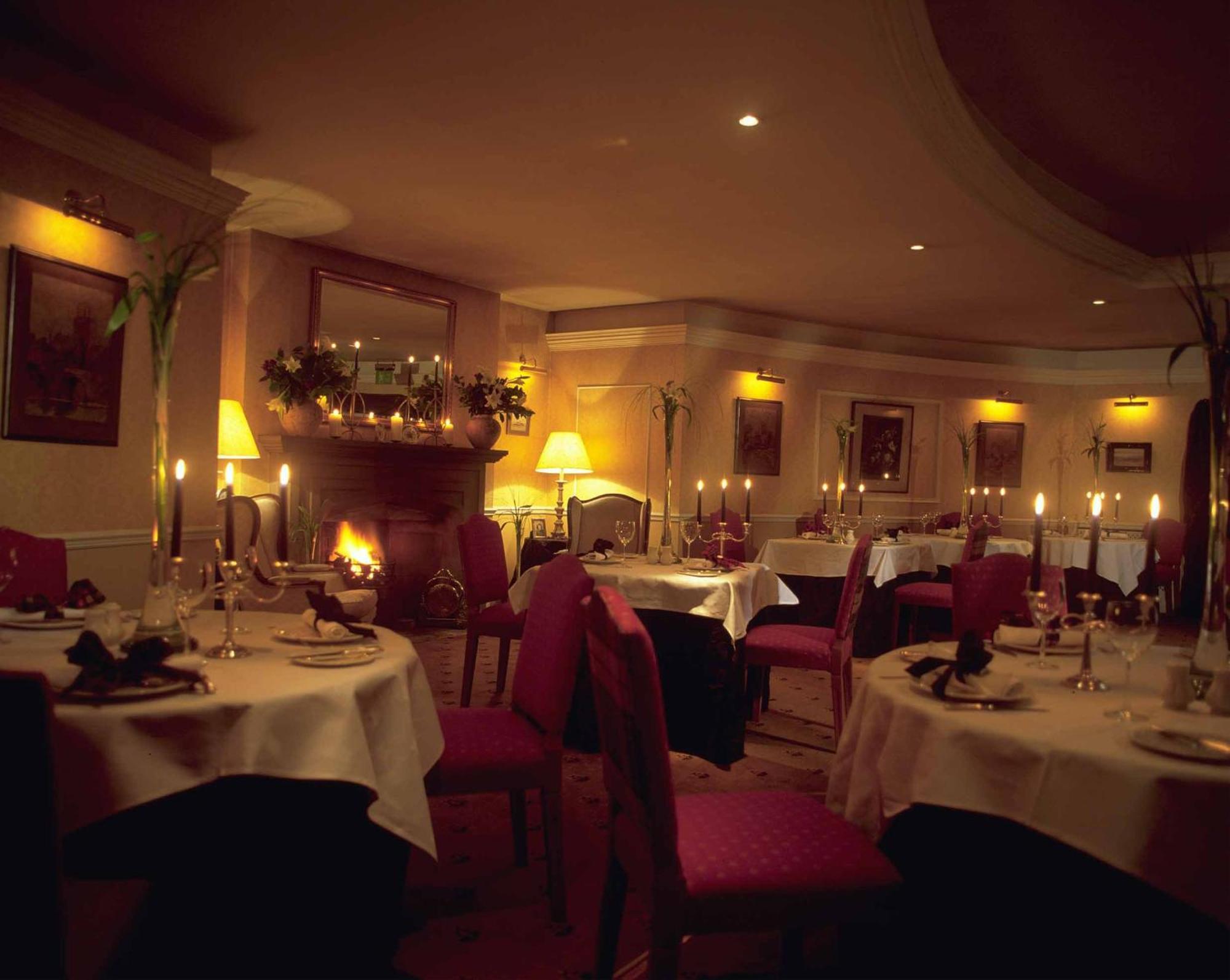 Roman Camp Country House Hotel Callander Restoran gambar